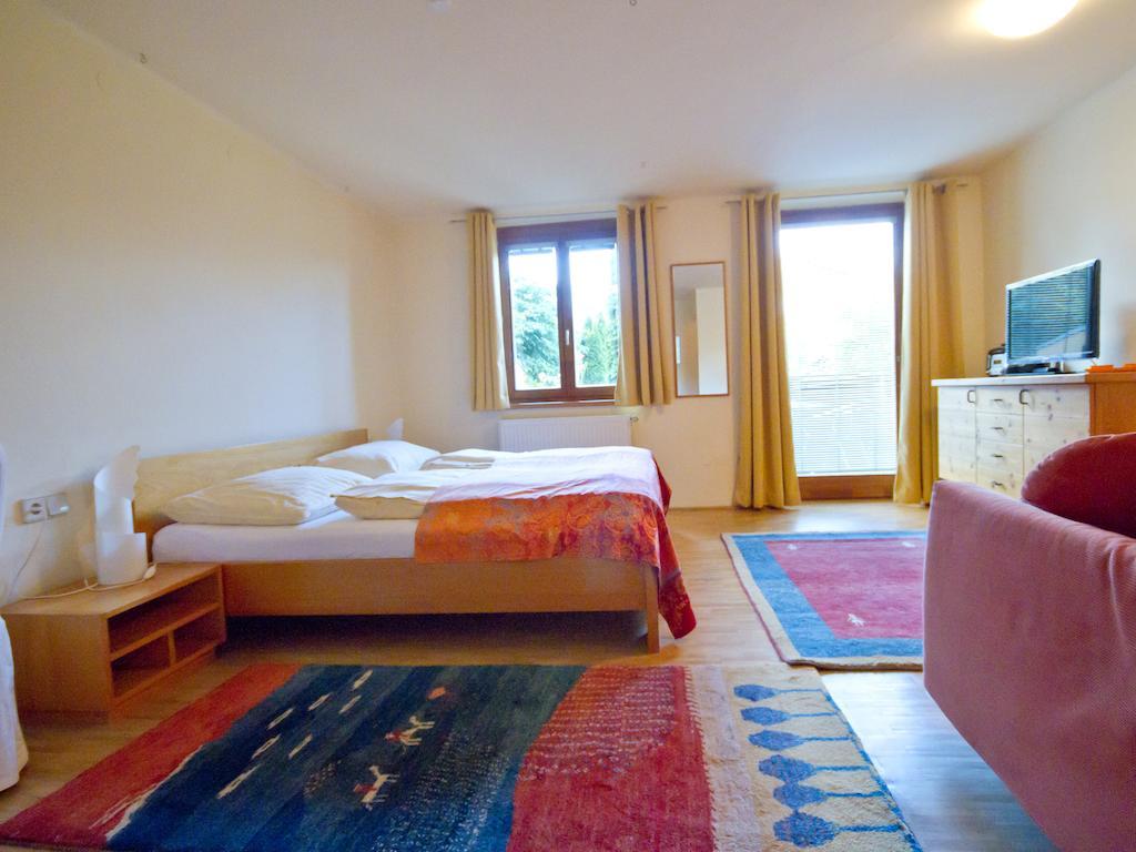 Pension Popotnik Villach Room photo